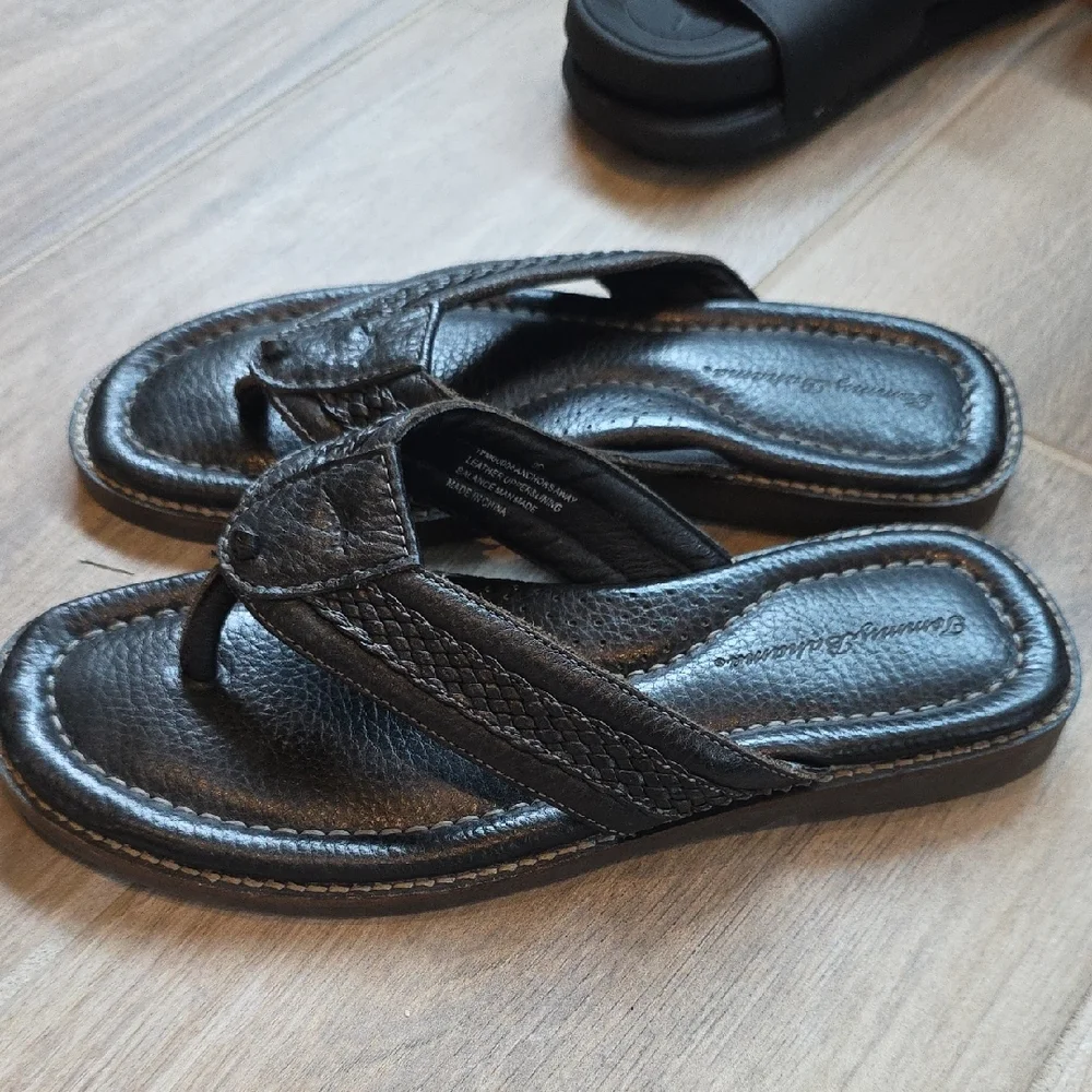 Tommy Bahama Black Leather Sandals